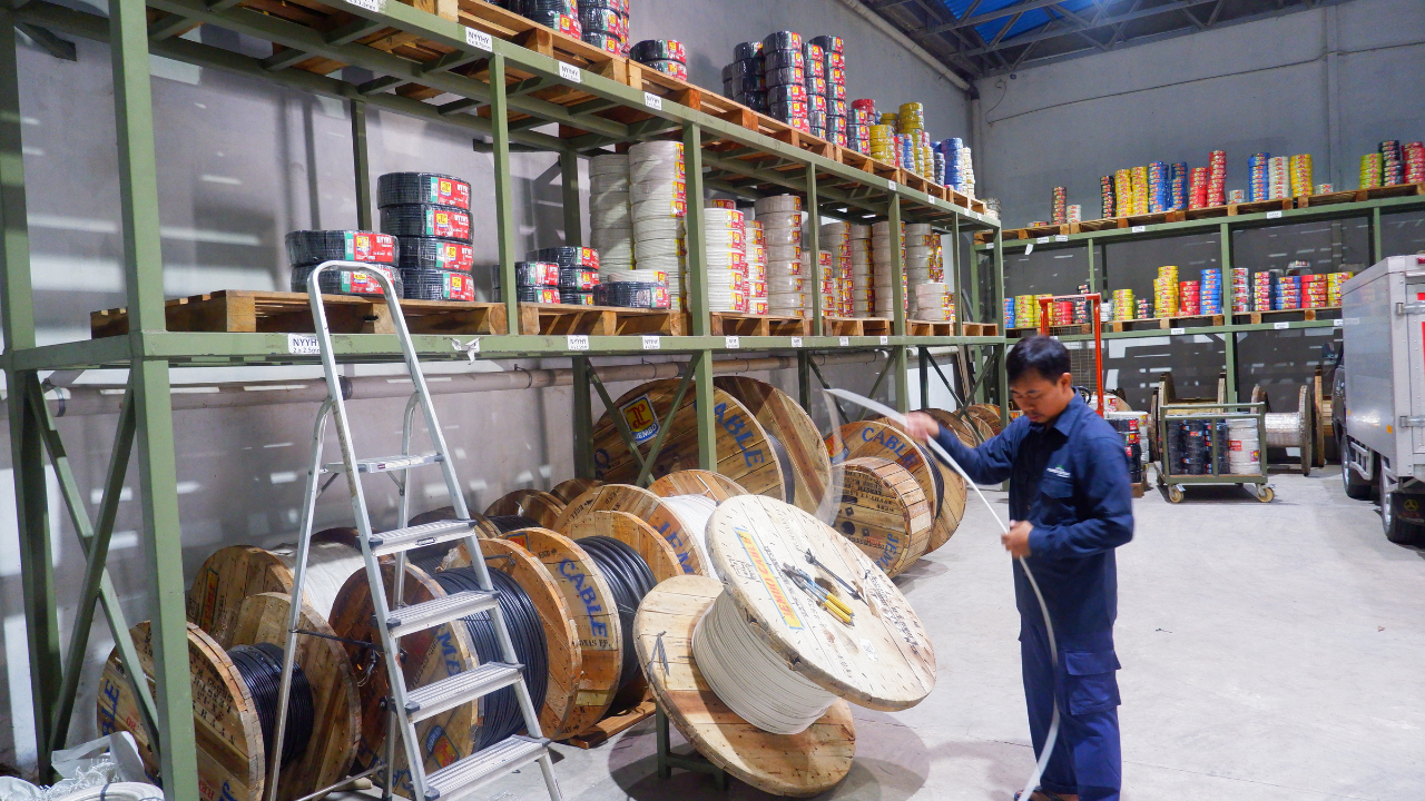 Kabel Jembo Terbaik untuk Kebutuhan Listrik Anda - Dapatkan di PT Rumah Listrik Indonesia